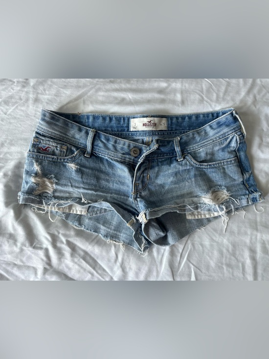 Hollister Pants - hollister size 3 low rise mini denim shorts